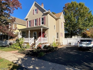 85 Spring St, Lodi, NJ 07644