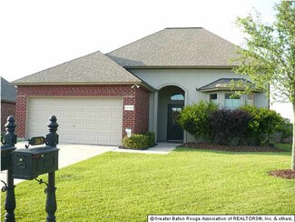 41164 New Orleans Dr, Sorrento, LA 70778