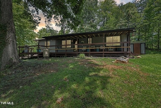 151 Horseshoe Dr, Johnson City, TN 37601