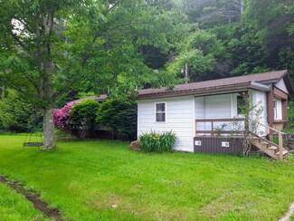 423 W Branch Fishing Creek Rd, Roulette, PA 16746