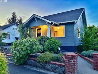 1035 NE Killingsworth St, Portland, OR 97211