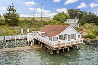 22195 California 1, Marshall, CA 94940