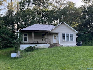 1353 N Valley Ave, Collinsville, AL 35961