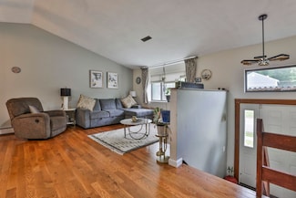 21 Westgate Crossing, Nashua, NH 03062