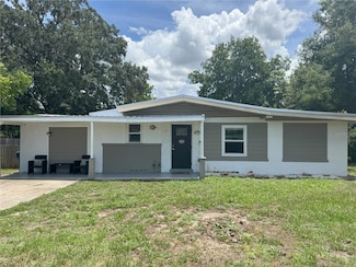 1215 N Boston Ave, Deland, FL 32724