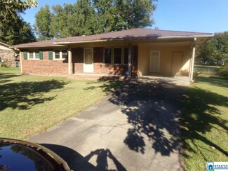 713 Pinecrest Ave, Weaver, AL 36277