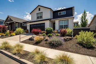 1301 NE Hoover Loop, Bend, OR 97701