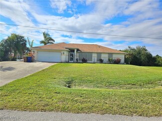 257 Connecticut Ave, Fort Myers, FL 33905