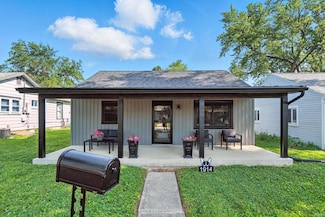 1914 Emerson Ave, Fort Wayne, IN 46808
