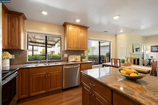 337 Rock Creek Way Unit 96, Pleasant Hill, CA 94523