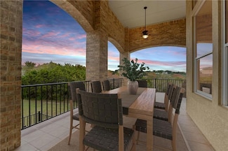2401 Crosswind Dr, Spicewood, TX 78669