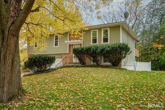 403 Shoemaker Dr, Middlebury, IN 46540