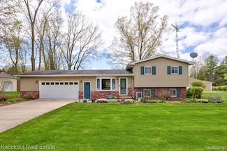 3020 Curtis Rd, Birch Run, MI 48415