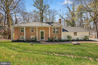 8607 Pinecliff Dr, Frederick, MD 21704