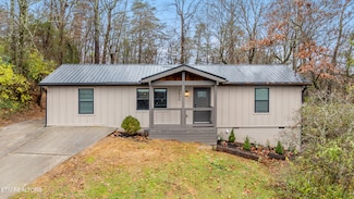 3935 Wrights Ferry Rd, Louisville, TN 37777