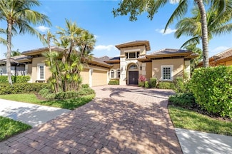 8894 Shenendoah Cir, Naples, FL 34113