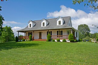 35 Mountain Vista Dr, Lindside, WV 24951