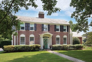 30 Winnetaska Rd, Waban, MA 02468