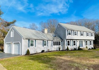 5 Bittersweet Ln, South Dartmouth, MA 02748