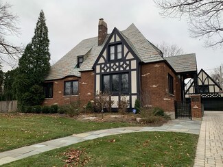 330 Blackstone Ave, La Grange, IL 60525