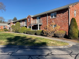 14 Kingswood Dr Unit 3, Abington, MA 02351