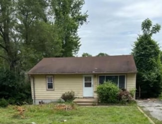 10068 Stimson Dr, Saint Louis, MO 63137
