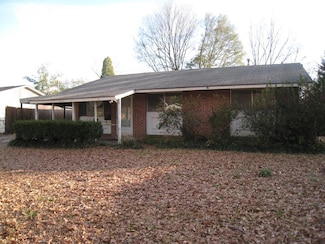 2416 Broadmoor Dr, Columbus, GA 31903