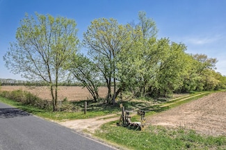 40A Shady Lane Rd, Baraboo, WI 53913