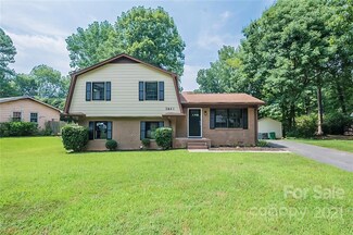 3841 Hillock Ct, Charlotte, NC 28215