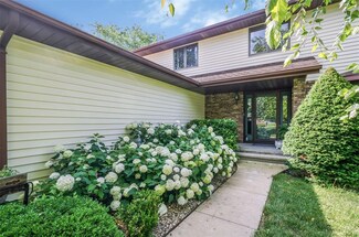2897 Skyview Ln NE, Swisher, IA 52338