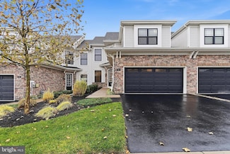 4 Dogleg Ln, Lawrence Township, NJ 08648