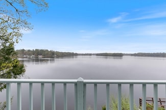 3 Drew Ln, Kingston, NH 03848