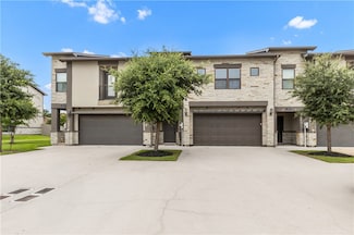 2929 Papa Bear Dr, College Station, TX 77845