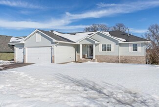222 Plum Tree Ln, Somerset, WI 54025
