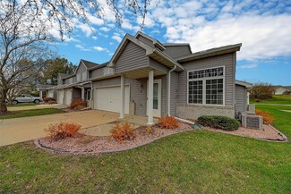 943 74th St NE Unit 8, Cedar Rapids, IA 52402