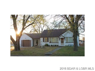 409 Independence Ave, Tipton, MO 65081