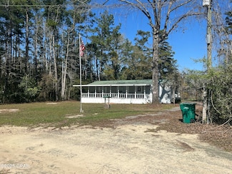 3909 Okchia Cir, Vernon, FL 32462
