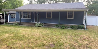 16 Alexandre Rd, Coventry, RI 02816