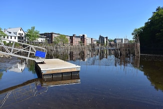 11 Creighton St, Newmarket, NH 03857