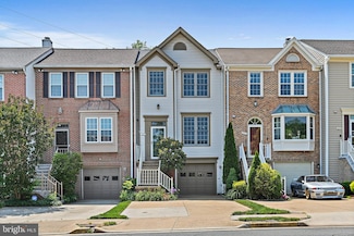 1205 Bond St, Herndon, VA 20170