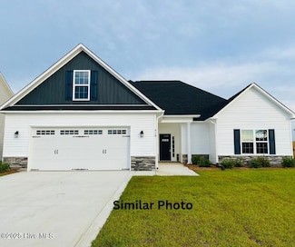430 Montgomery Dr, Jacksonville, NC 28540