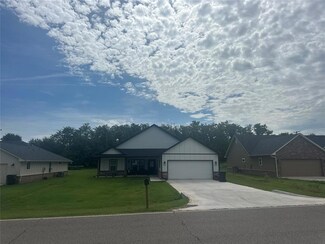914 S Ash St, Luther, OK 73054
