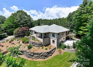 649 Rickel Dr, Hendersonville, NC 28739