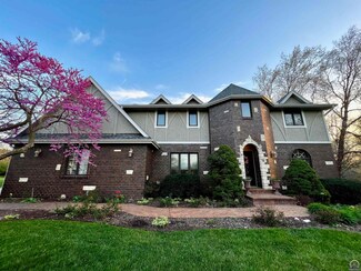 3461 SW Brandywine Ct, Topeka, KS 66614
