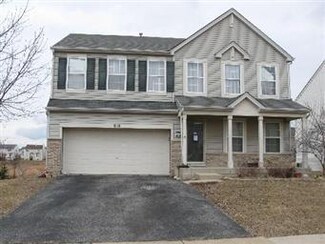 816 Chesapeake Trail, Round Lake Heights, IL 60073