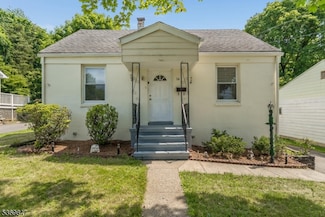 14 S Pickel Ave, Washington, NJ 07882