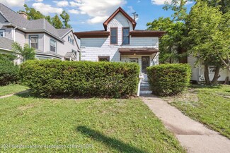 904 W Shiawassee St, Lansing, MI 48915