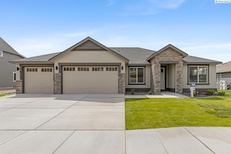 345 Epic St, Richland, WA 99352