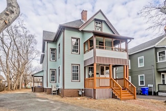287 Walnut St, Springfield, MA 01105