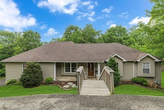 6014 Forest Dr, Monaca, PA 15061